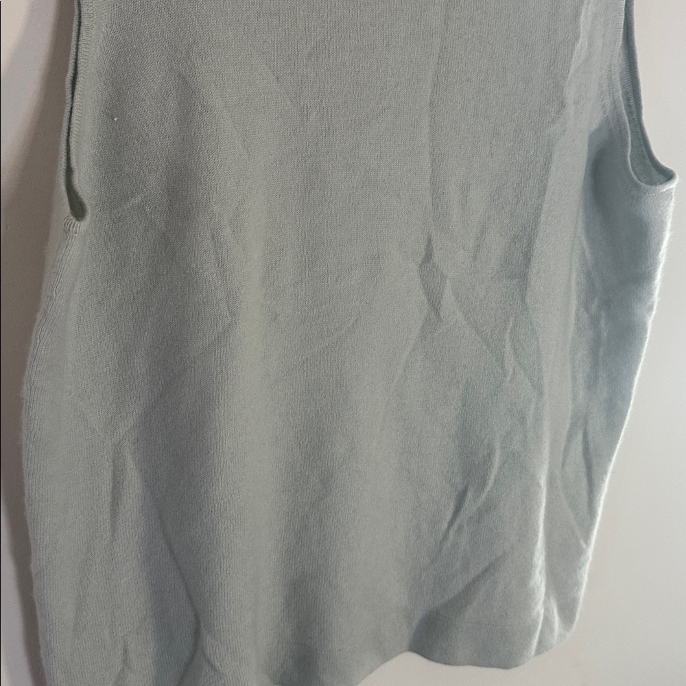 Dana Buchman 100% Cashmere Sleeveless Turtleneck Sweater Light Blue Women’s - Picture 3 of 14